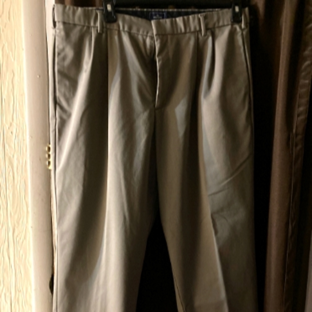 Dockers Men Khaki Slacks/Pants Business Casual